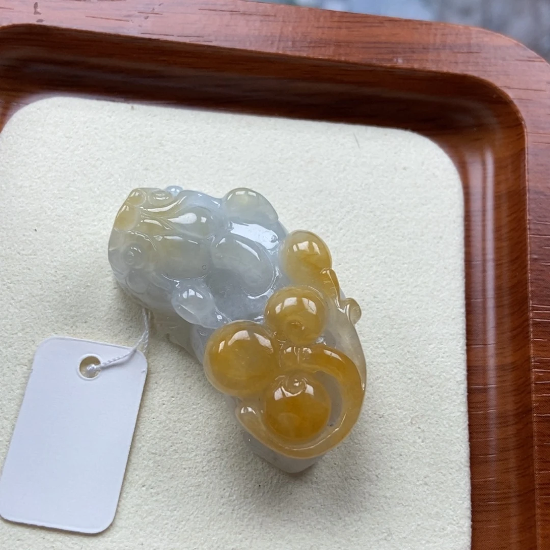 吊坠(赠链)未镶嵌翡翠如意貔貅吊坠