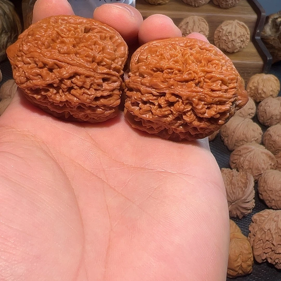 W***e把件文玩核桃大蒜头有磕
