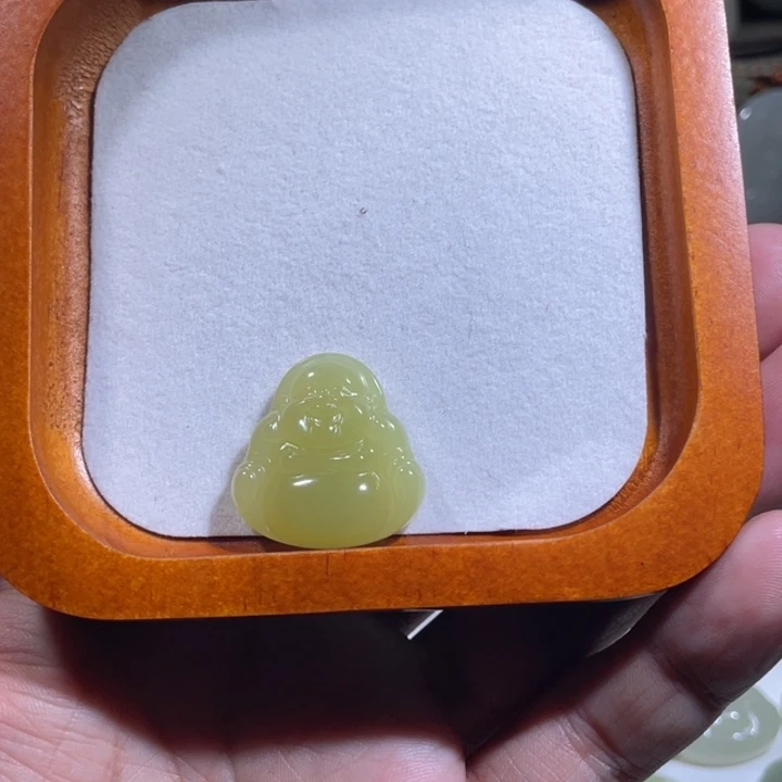 小***阁和田玉（白玉）未镶嵌颈饰