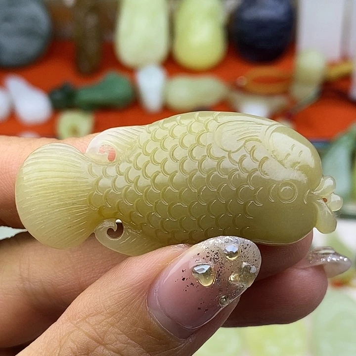 和田玉未镶嵌颈饰福利