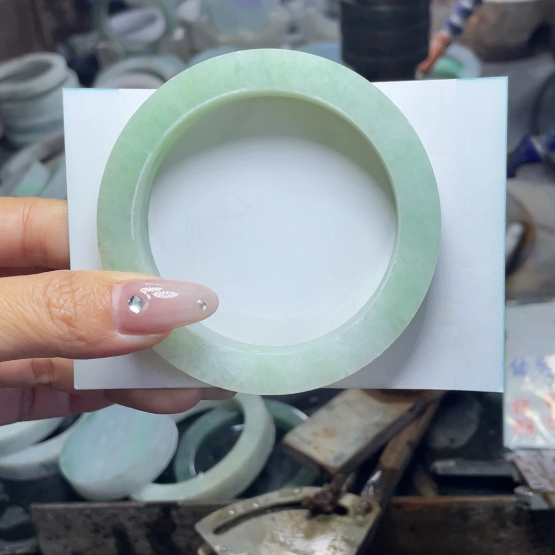 未镶嵌定制翡翠生*诚