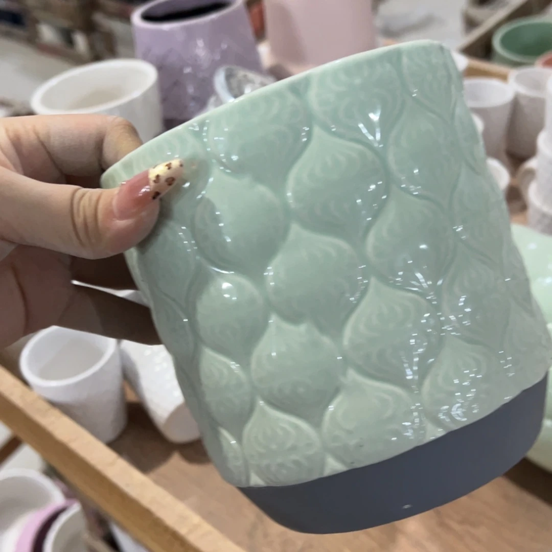 有孔陶瓷花盆，满10米包邮发货