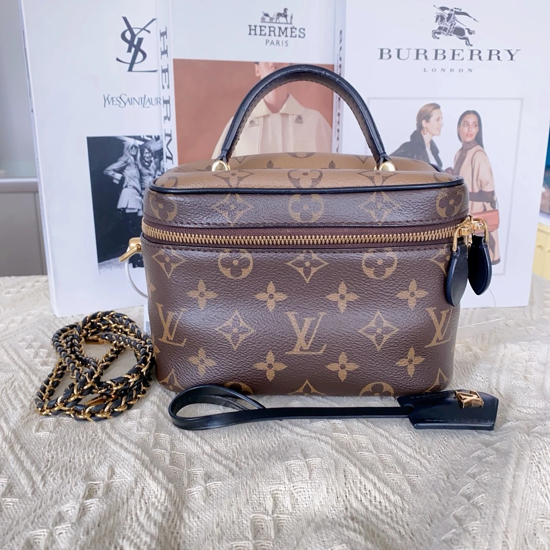 95新 LouisVuitton/路易威登 lv芯片款化妆包/少锁单肩包14367090