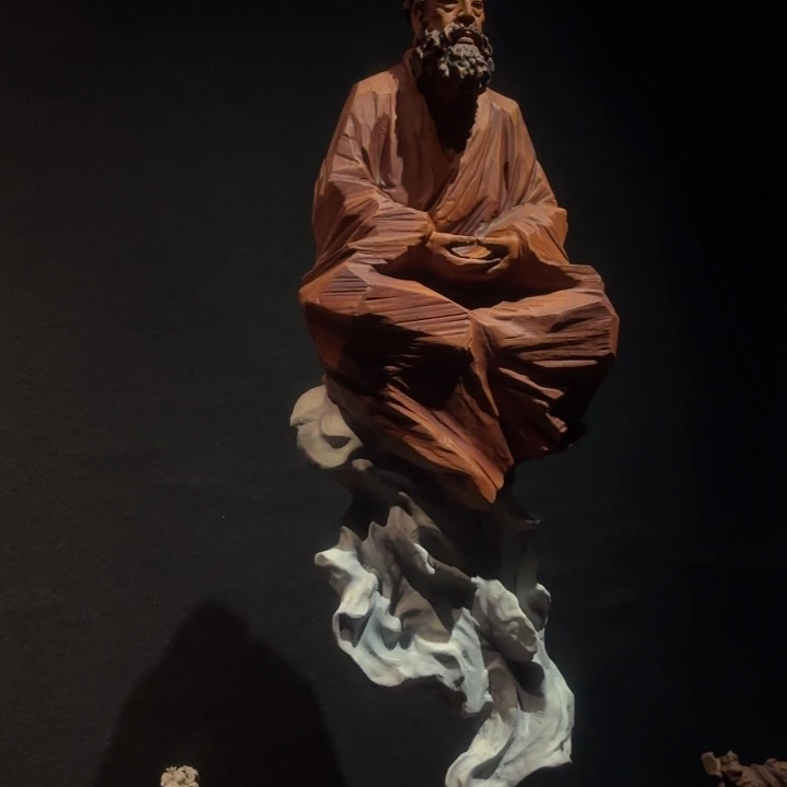 花梨木类坐亦禅达摩祖师