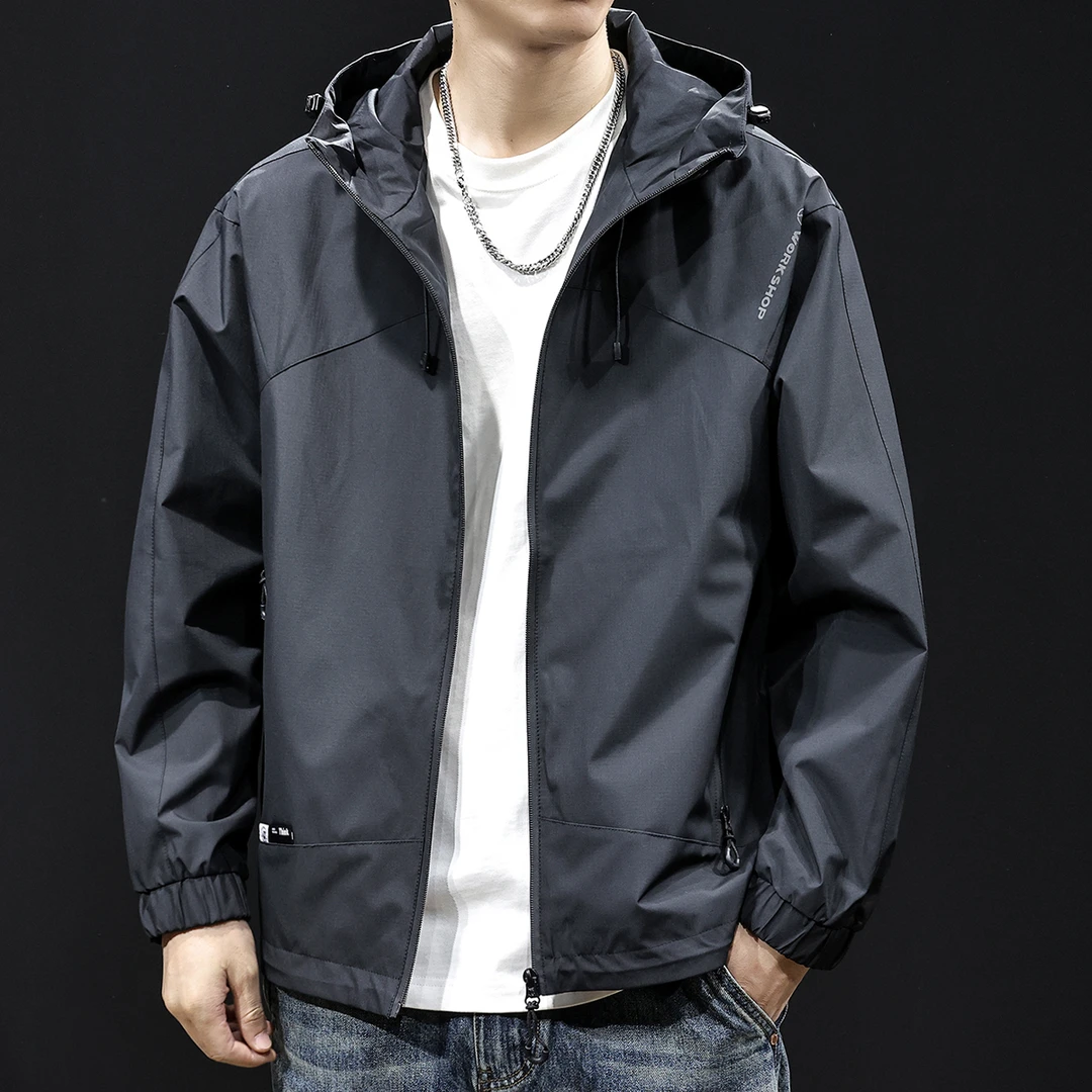 冲锋衣男外套连帽2025新款春秋潮牌男装大码男士户外山系薄款夹克