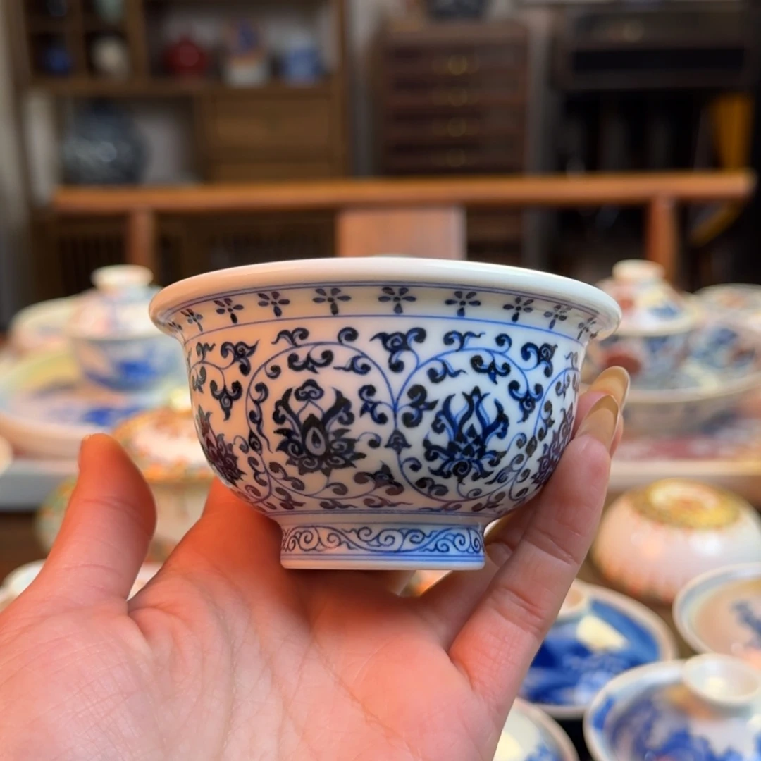 杯柴窑烧制，缠枝莲压手杯纯手绘