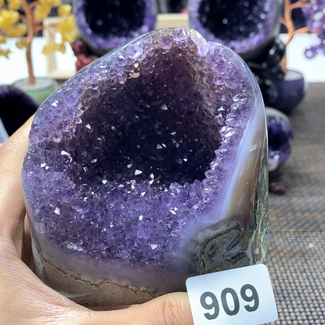 紫晶未镶嵌大型摆件（非配饰）