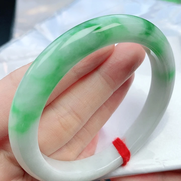 翡翠手镯未镶嵌58圈口882510