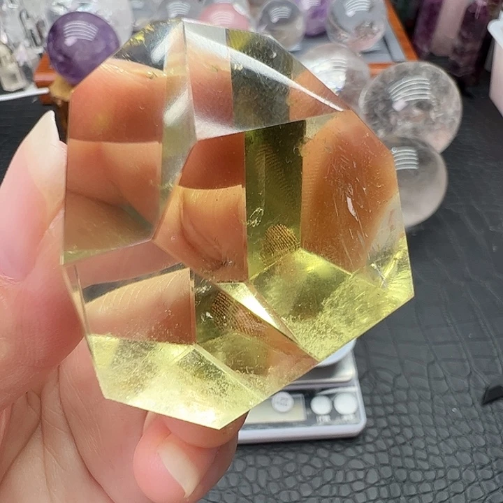 珠宝半成品未镶嵌水晶334