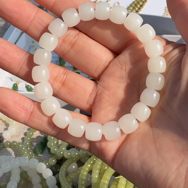 和田玉未镶嵌车挂