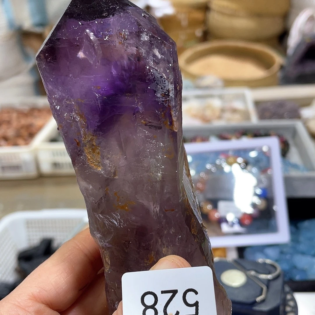 水晶摆件……未镶嵌