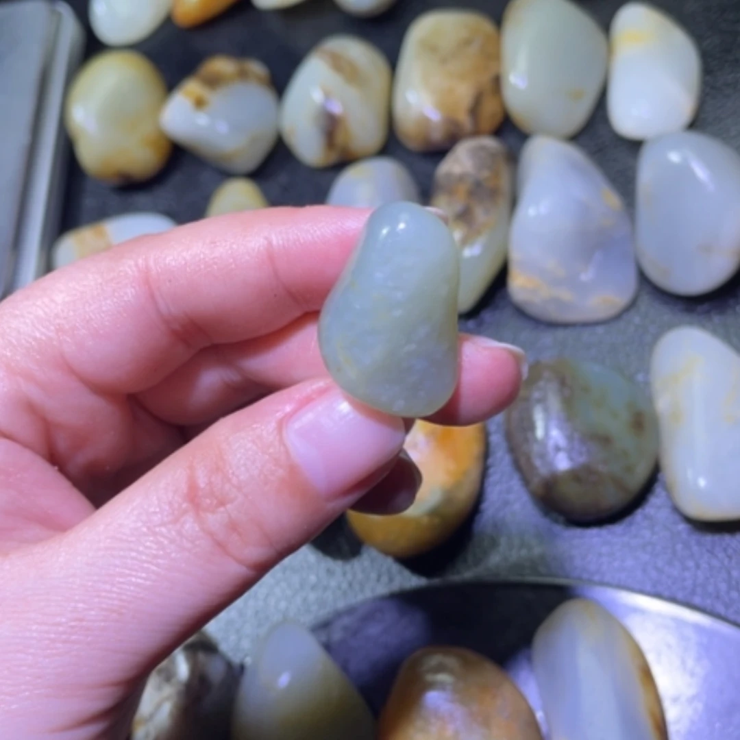 【闪购商品】颈饰未镶嵌和田玉