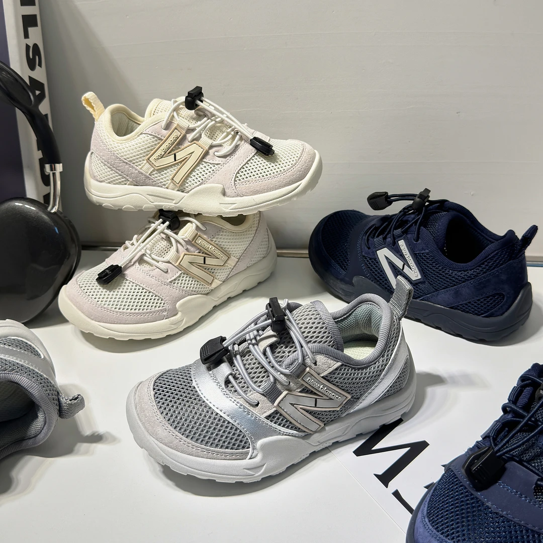 25089 儿童运动鞋春夏2025新款男童涉水鞋透气网面百搭时尚女童鞋