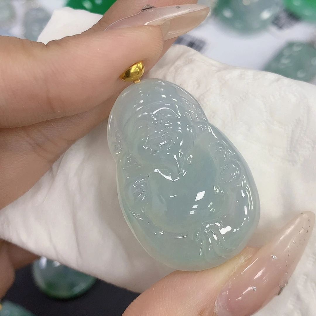 颈饰18K金镶嵌翡翠