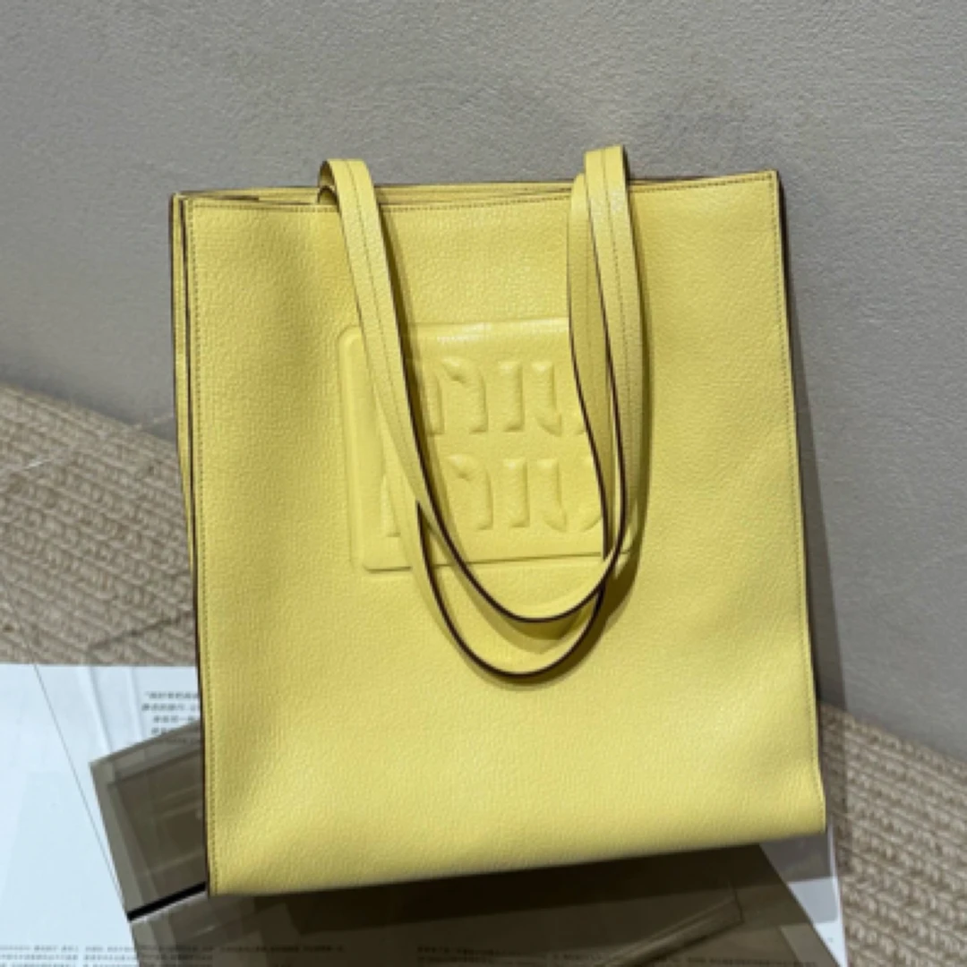99新 MIU MIU/缪缪 夏日百搭小鸡黄托特包