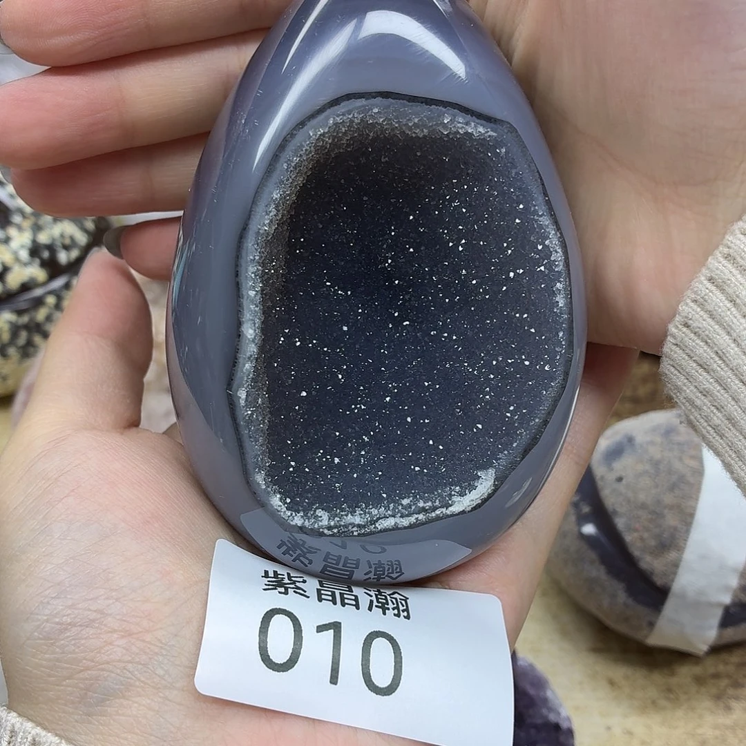 玛瑙/玉髓未镶嵌珠宝奇石