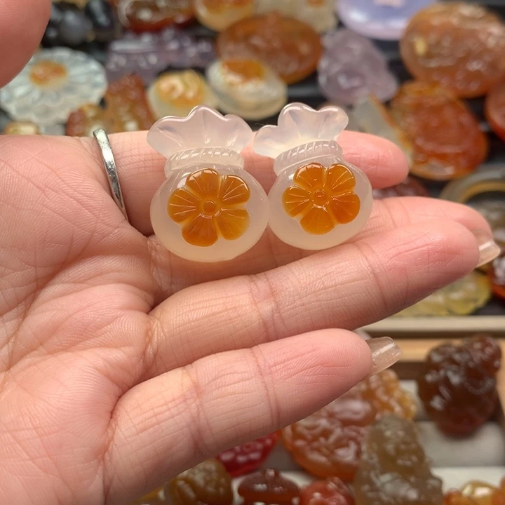 玛瑙/玉髓颈饰未镶嵌刺*