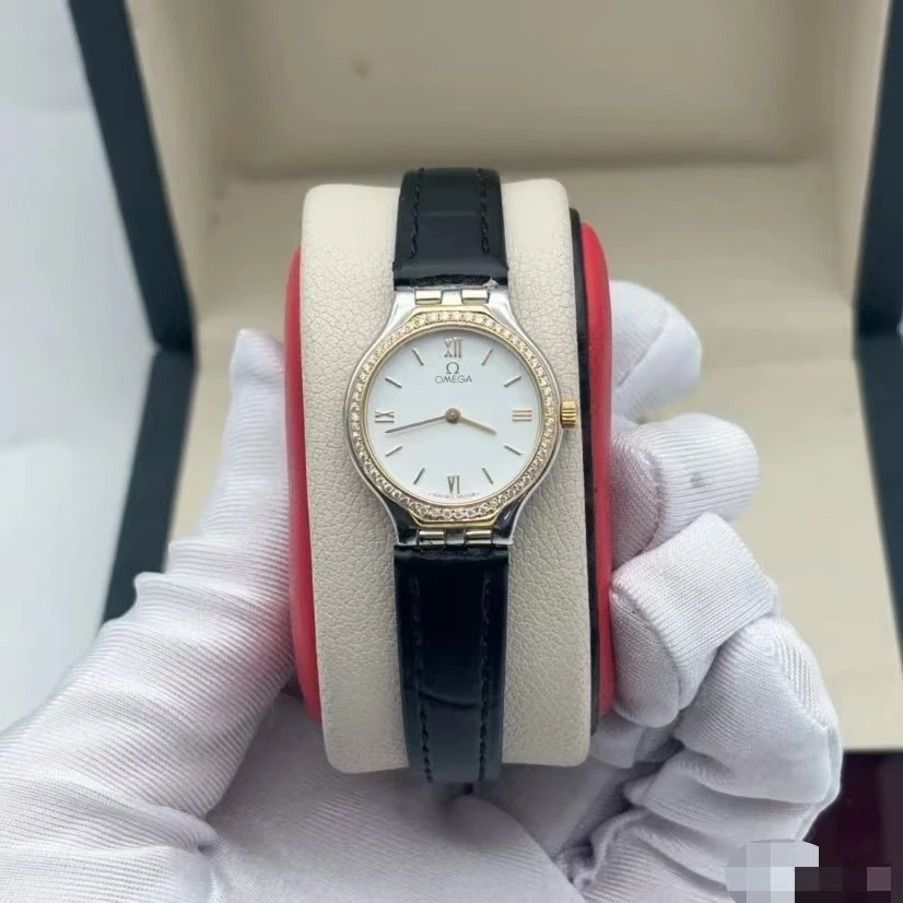 95新 Omega/欧米茄 23mm 欧米茄碟飞 后镶钻石英女士腕表二手表