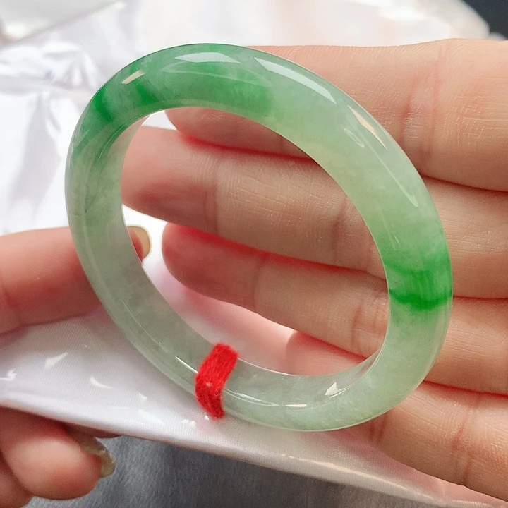 翡翠手镯未镶嵌正圈2583