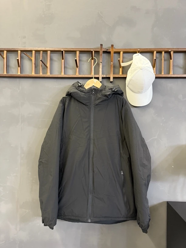 2230三色户外连帽防风保暖百搭棉服