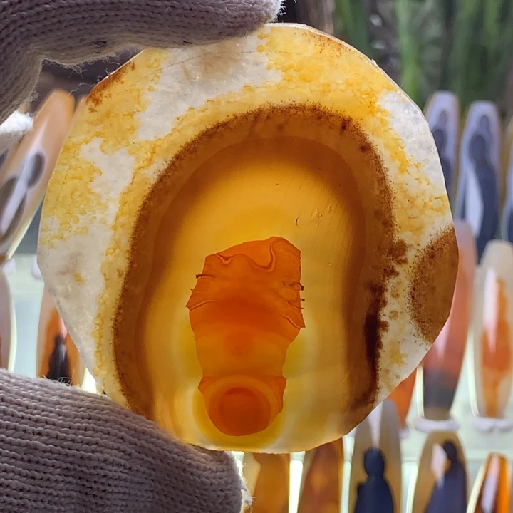 未镶嵌颈饰玛瑙/玉髓70