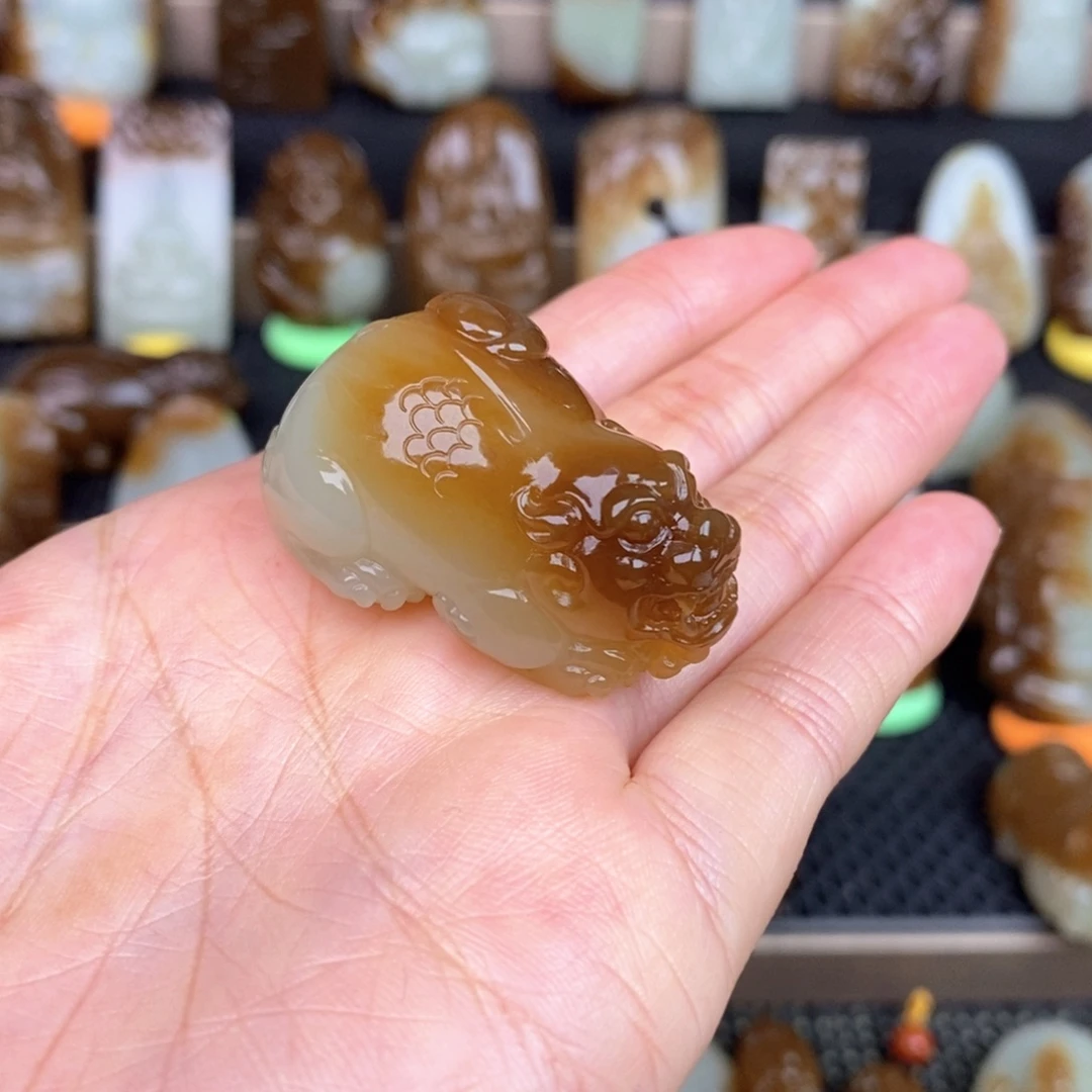 斌***哥和田玉未镶嵌颈饰