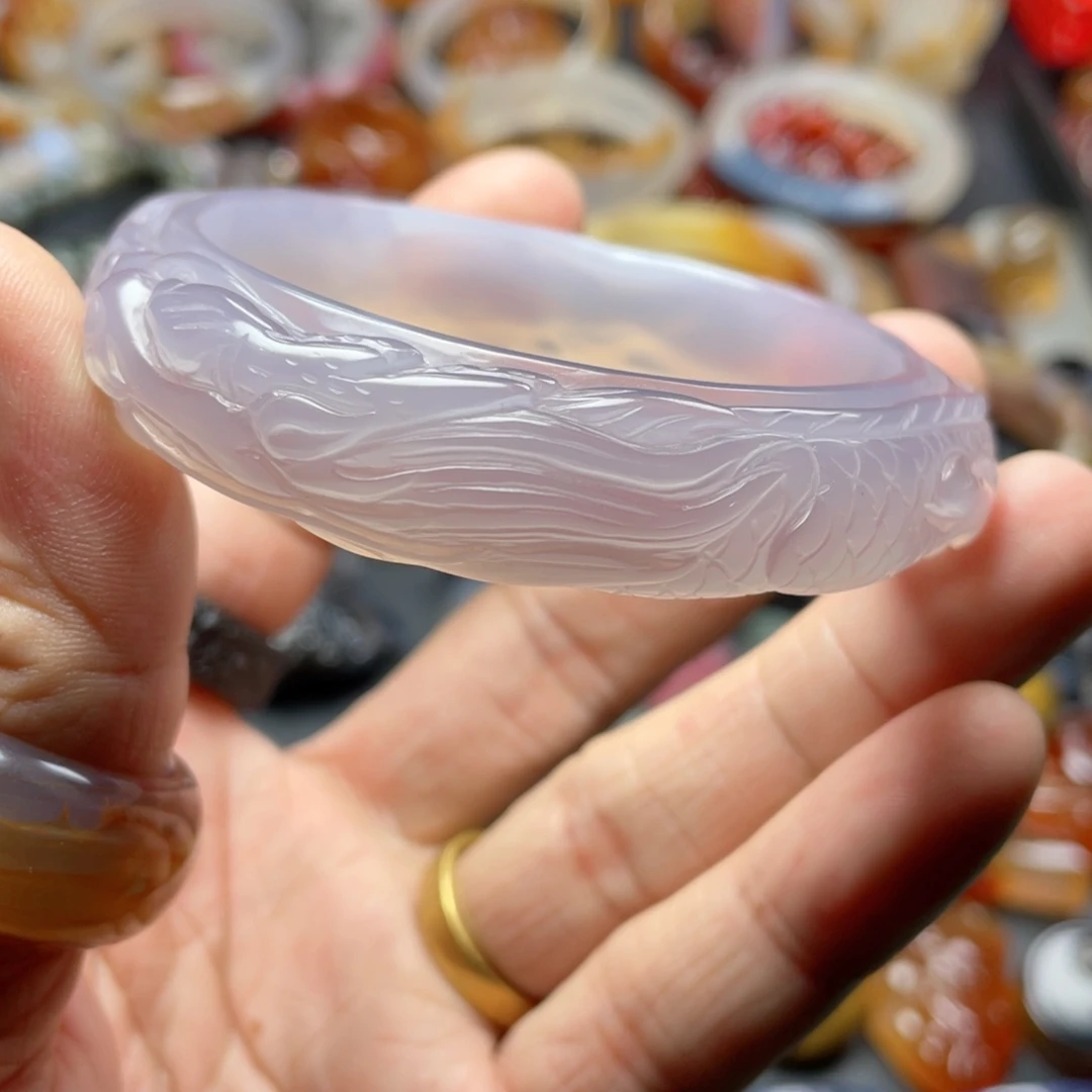 听***风玛瑙/玉髓未镶嵌手镯