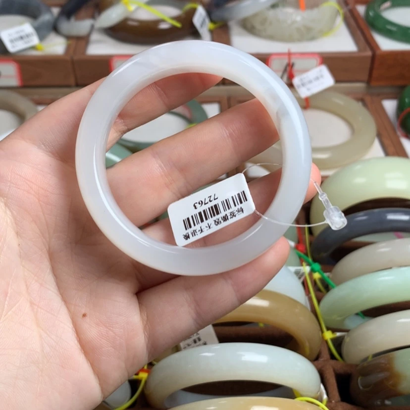 【闪购商品】和田玉手镯未镶嵌