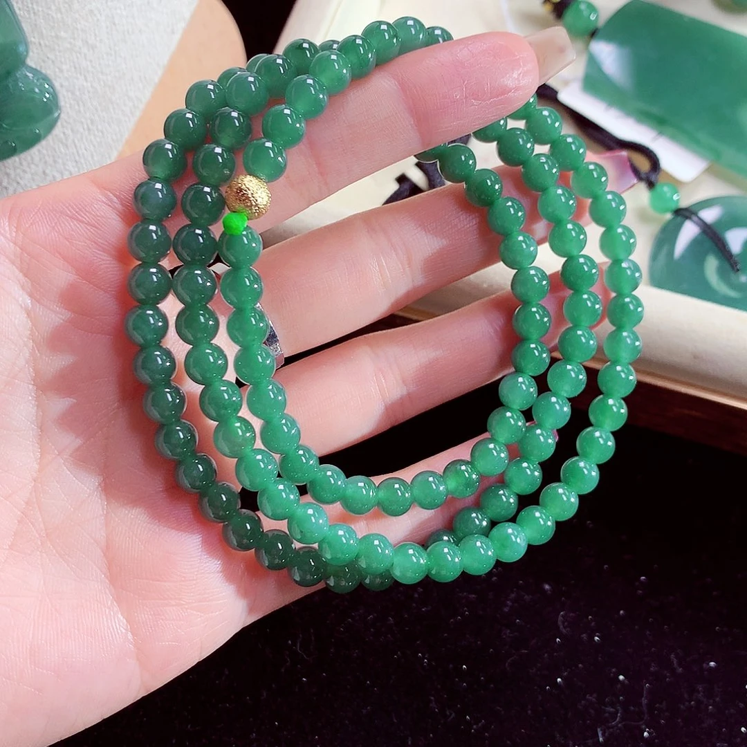 翡翠颈饰未镶嵌天然