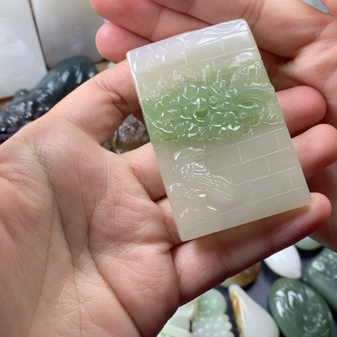 未镶嵌和田玉挂件