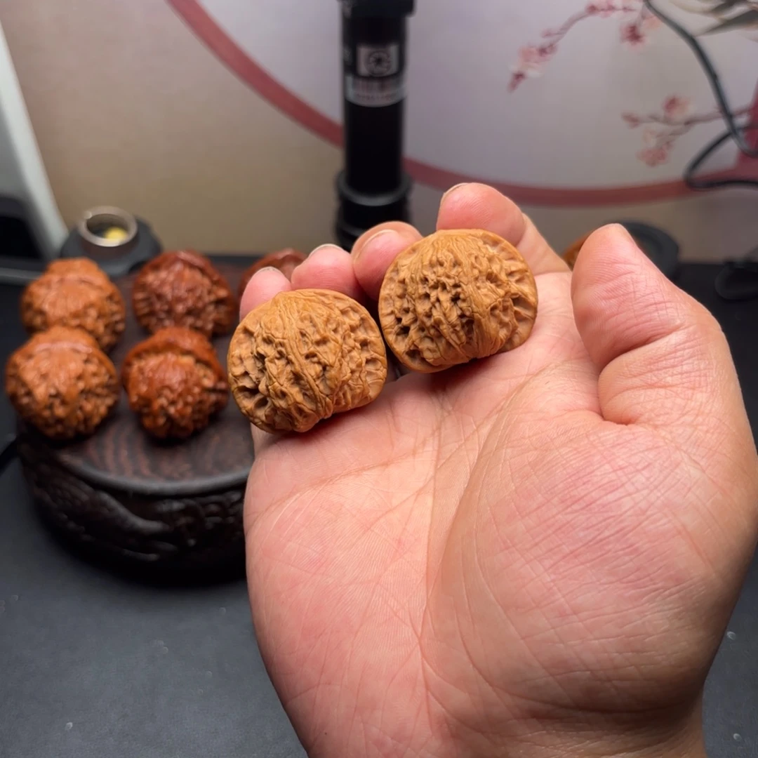 文玩核桃把件盘山狮子头