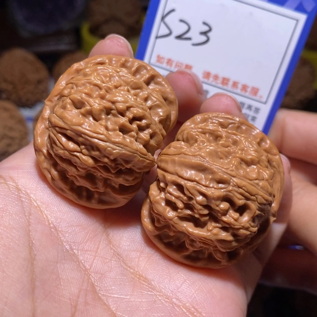 文玩核桃把件40闷白s23
