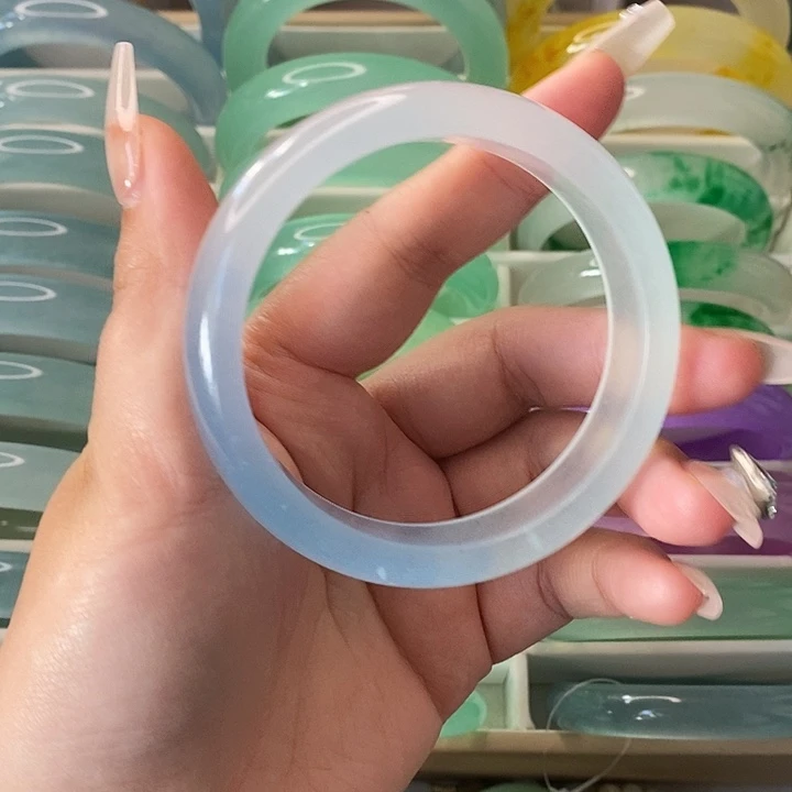 石英质玉未镶嵌手镯
