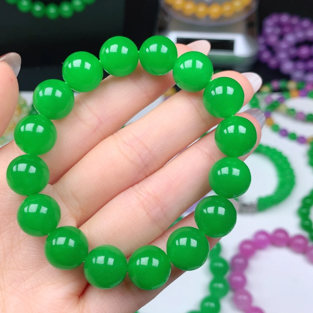 卡***卡一物一拍，卡12阳绿色手串18颗