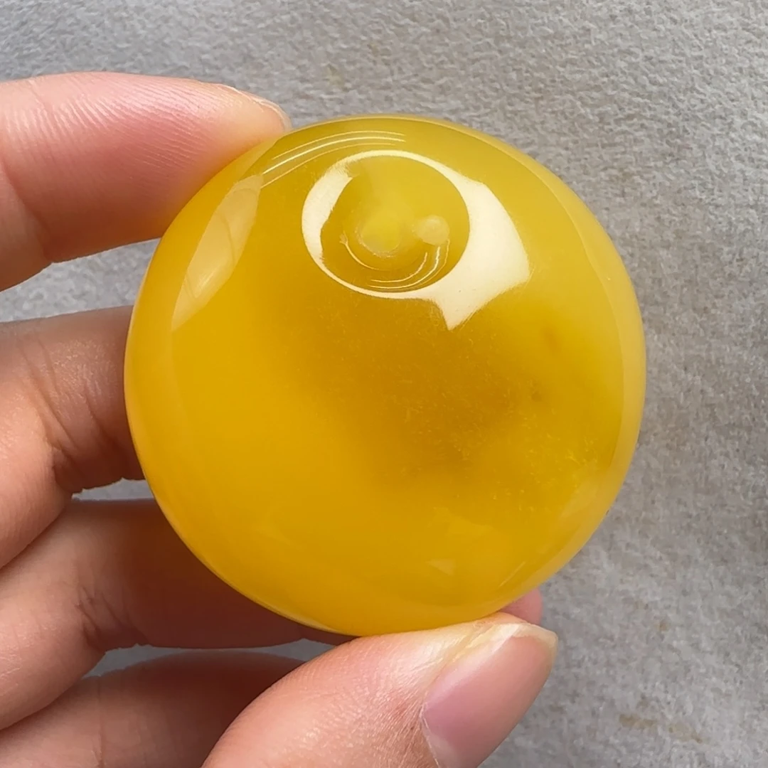 蜜蜡未镶嵌珠宝奇石