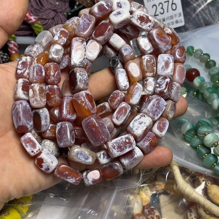 颈饰玻璃2596。玛一条约100个