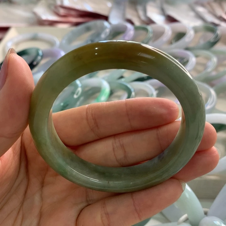 翡翠未镶嵌手镯皇妃56