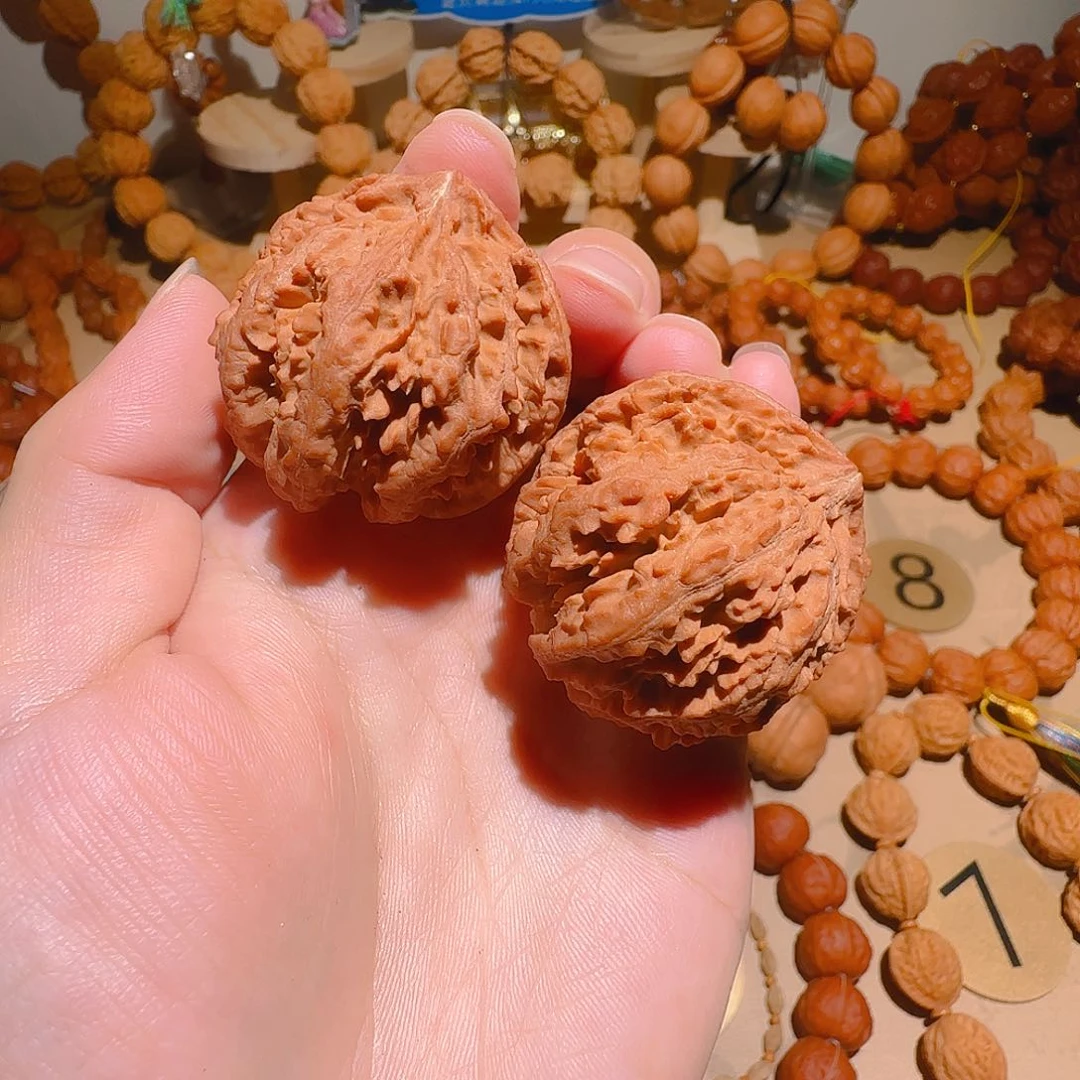 文玩核桃吊坠霸王龙