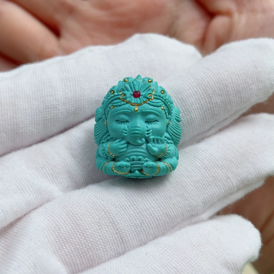 绿松石未镶嵌珠宝奇石