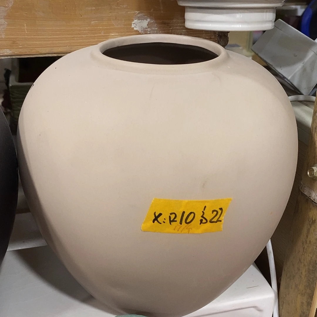 摆件陶盆有孔 瑕疵介意勿拍