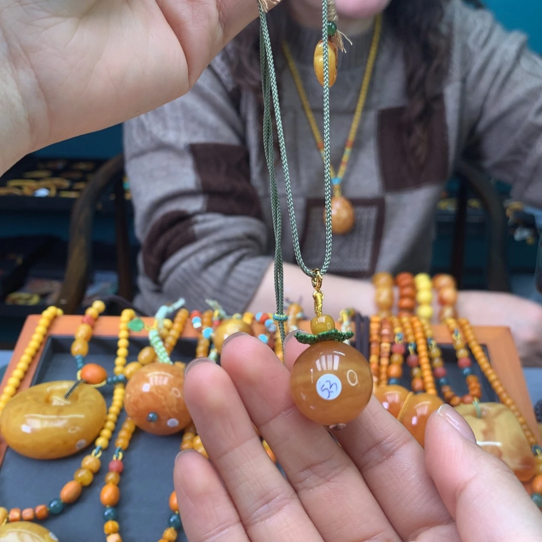 蜜蜡未镶嵌颈饰天然