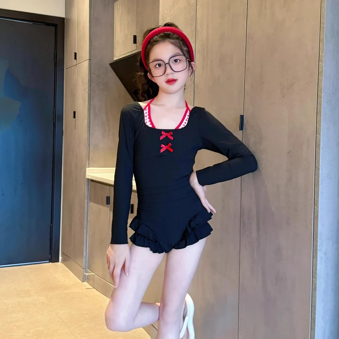 儿童泳衣女孩2025新款长袖游泳衣防晒青春期女大童泳装带胸垫泳装