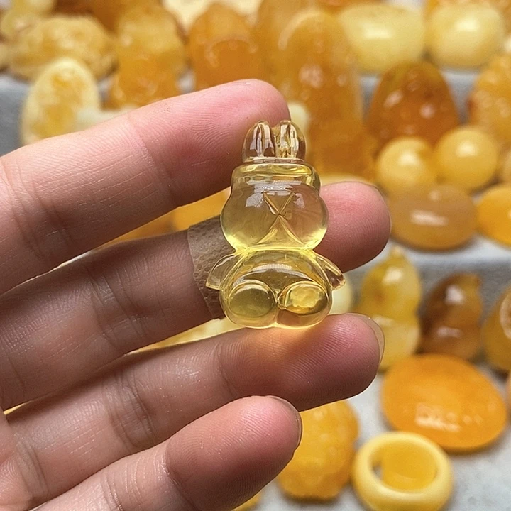 未镶嵌颈饰琥珀琥珀蜜蜡吊坠