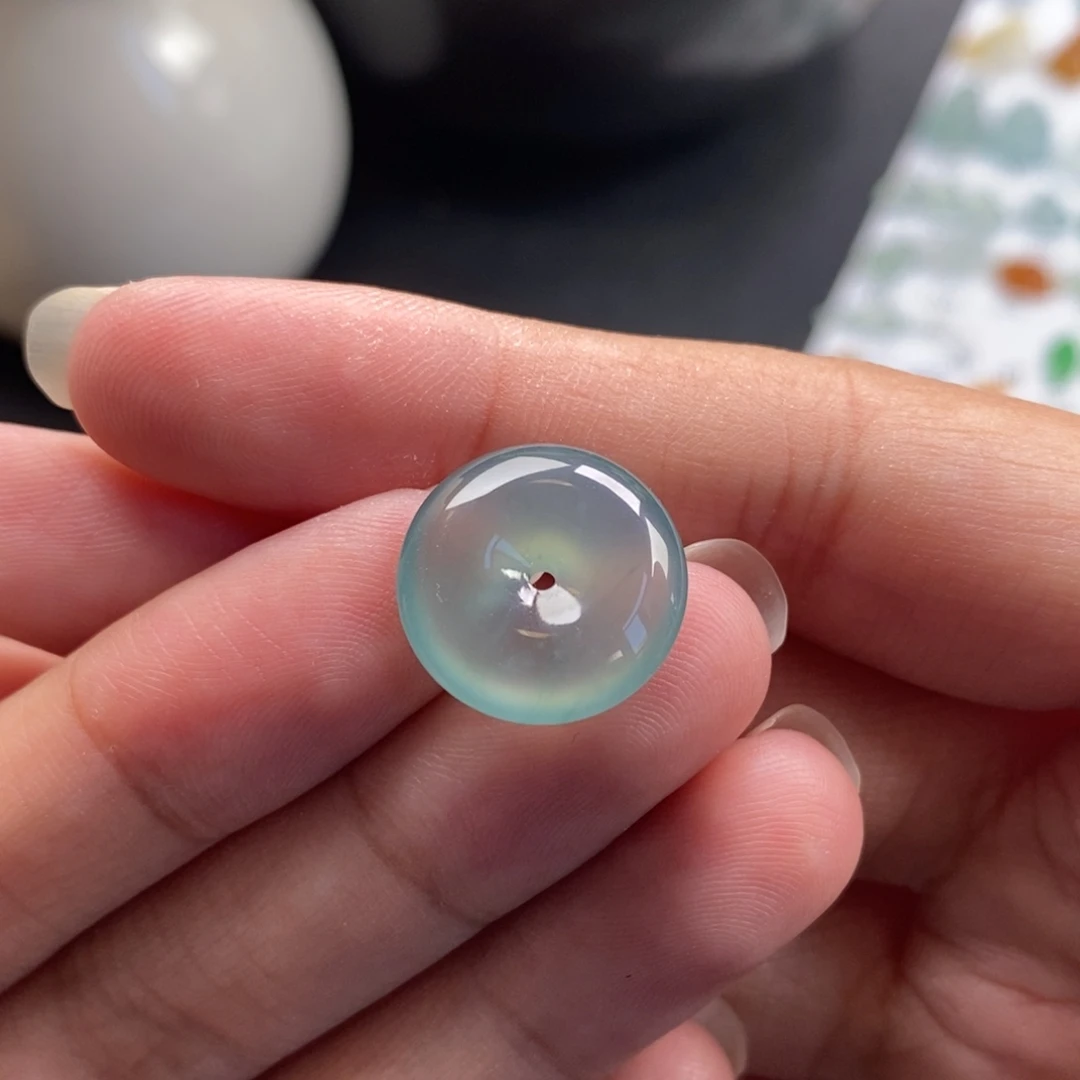 翡翠裸石蓝水起胶平安扣