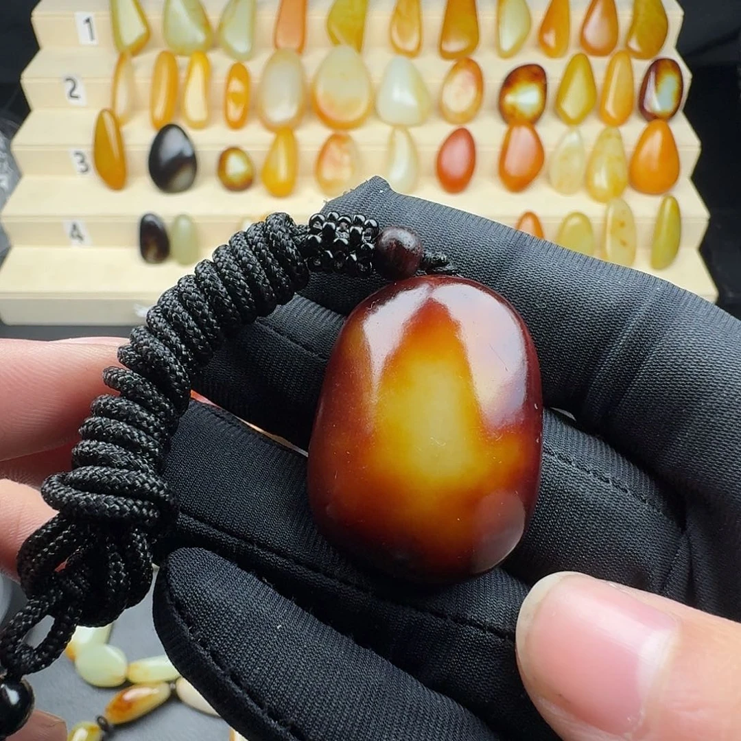 和田玉吊坠(赠链)未镶嵌