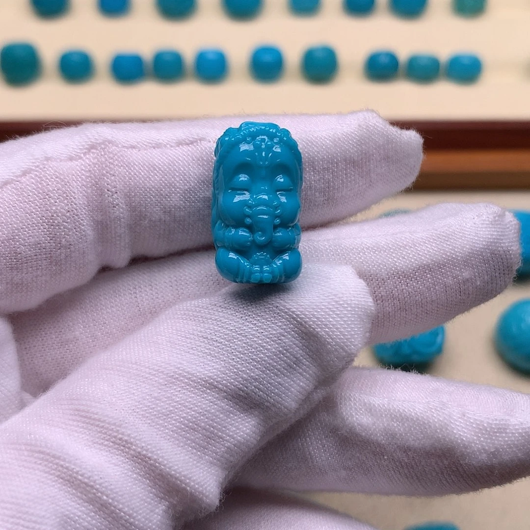 绿松石未镶嵌天然原矿绿松石象神18.3