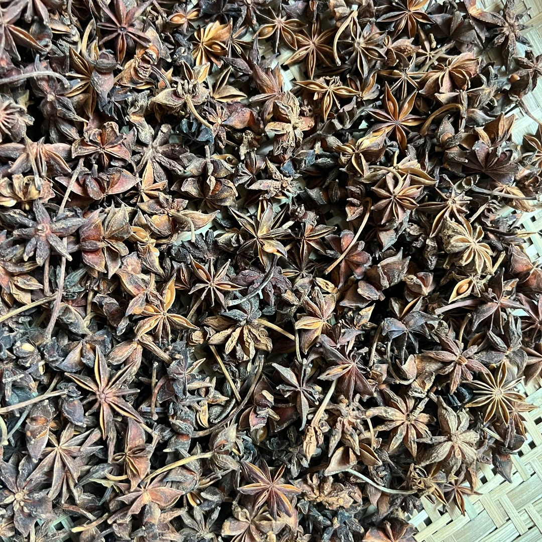 小梁村官推荐广南特产野生八角