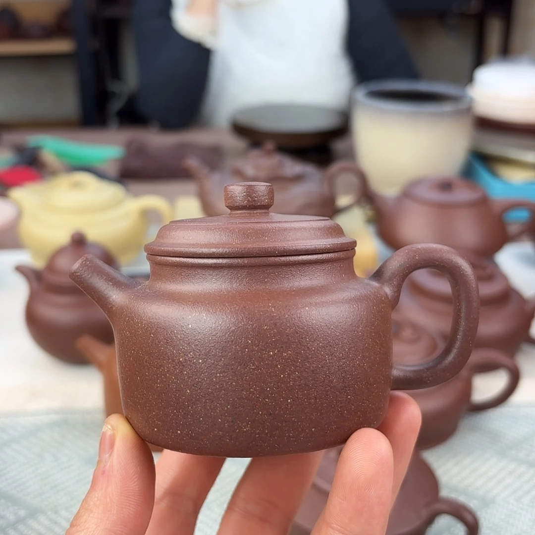 紫砂茶壶记**活德忠 手工泥 130cc 底部有印子