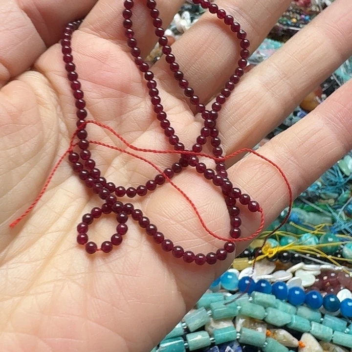 玛瑙/玉髓未镶嵌珠宝半成品一条2.6m石榴石隔珠