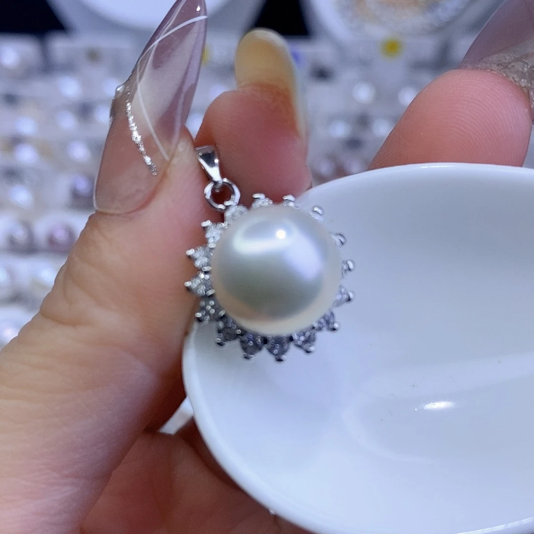 淡水珍珠合金颈饰